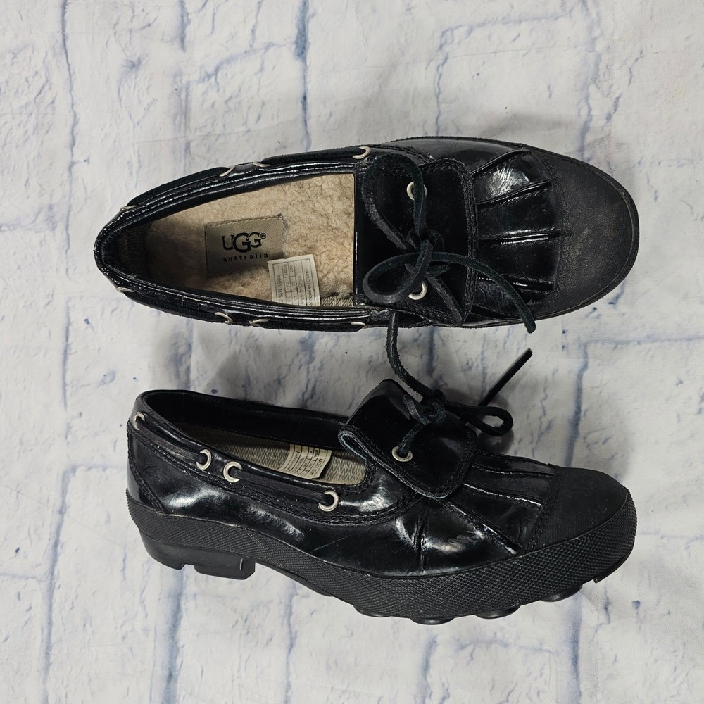 UGG Australia Ashdale Loafers WOMENS 6 Black Patent Leather Shearling Duck Shoes